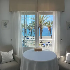 Apartment En Primera Linea, La Herradura (Granada)